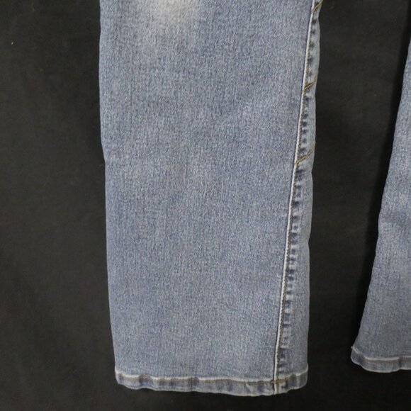 STREET CODE NEW YORK | size 7 | Blue Denim Jeans - Picture 15 of 16